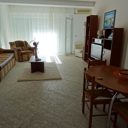 نيبتون Club Topaz Apartments المظهر الخارجي الصورة