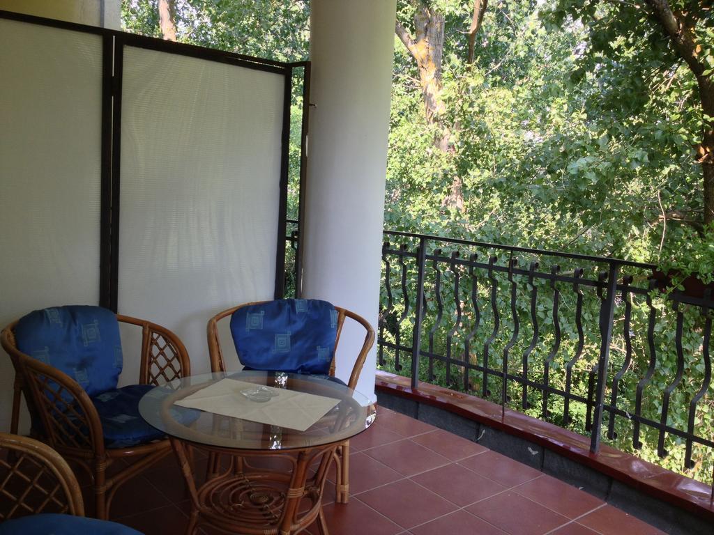 نيبتون Club Topaz Apartments الغرفة الصورة