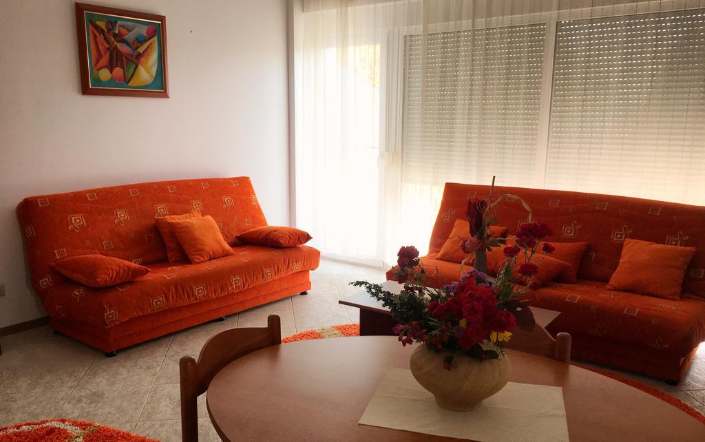 نيبتون Club Topaz Apartments المظهر الخارجي الصورة