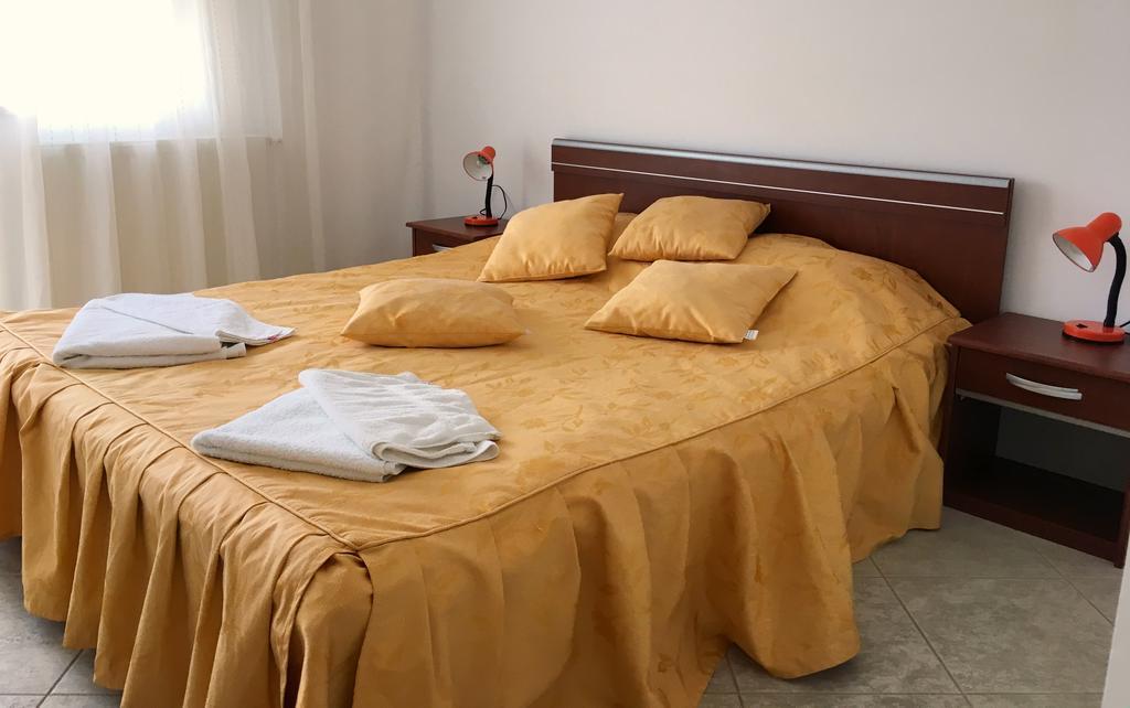 نيبتون Club Topaz Apartments المظهر الخارجي الصورة
